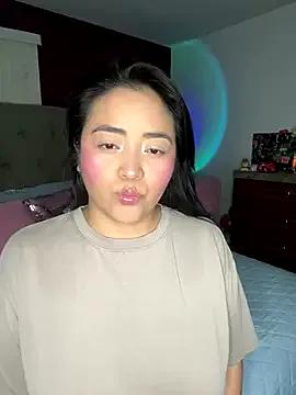 Freechat MyHoneyFrida on StripChat