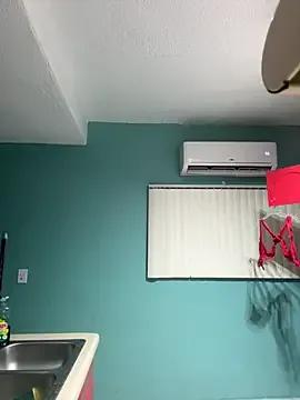 Freechat MyHoneyFrida on StripChat