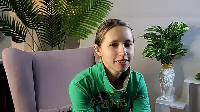 StripChat NedraRolla is Freechat NedraRolla — meowing like a kitty>.<