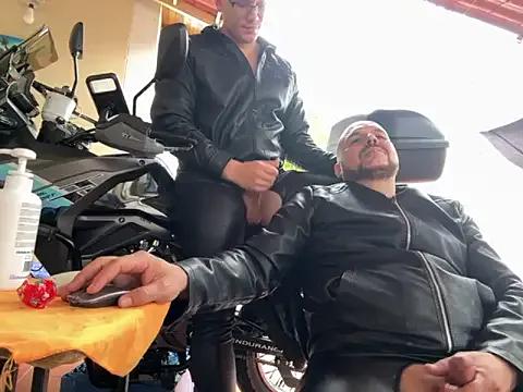 Freechat Neil_and_isaac on StripChat