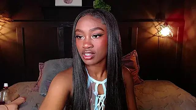 Freechat nikkystorm1_ on StripChat