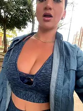 Freechat Ninabigtitied on StripChat