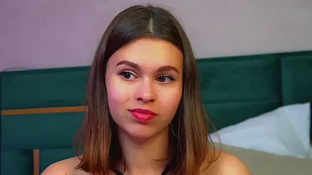 Freechat PollyLanders on StripChat