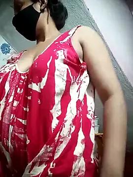 Priyajaanbaby on StripChat