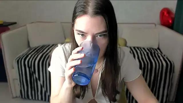 pussyhome2407 on StripChat 