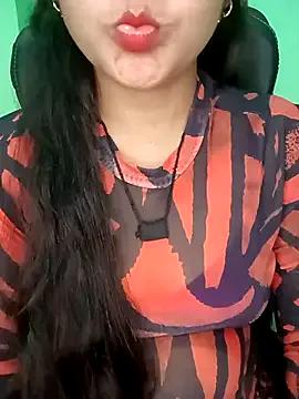 Rashmi_011 on StripChat