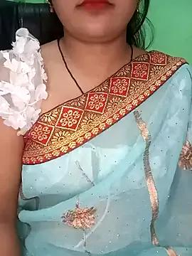 Rashmi_011 on StripChat