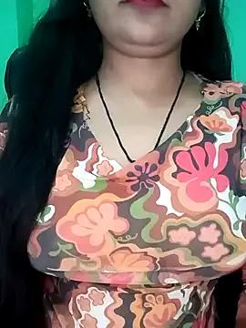 Rashmi_011 on StripChat