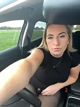 Freechat RebeccaSquirtsXXX on StripChat