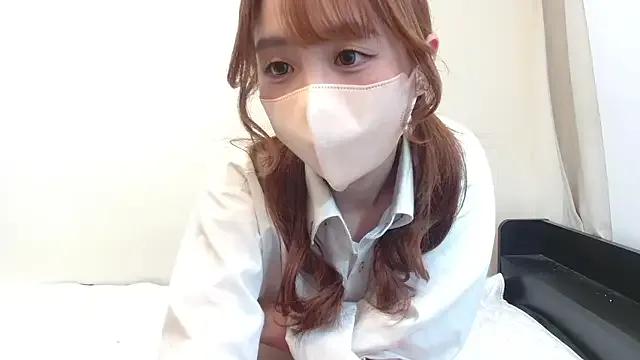 riseshu on StripChat