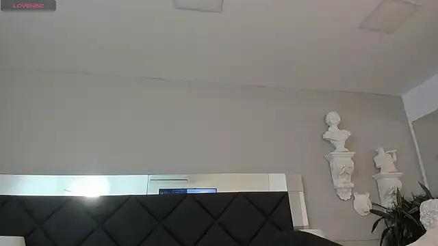 Robin_Rief on StripChat