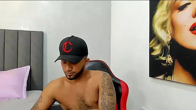 Robin_Rief on StripChat