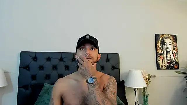 Robin_Rief on StripChat