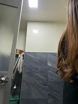 roouse — WE SHOWED OUR BOOBS TO A CUSTOMER Shh!