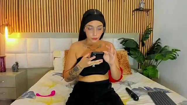 Freechat Roseaurora on StripChat