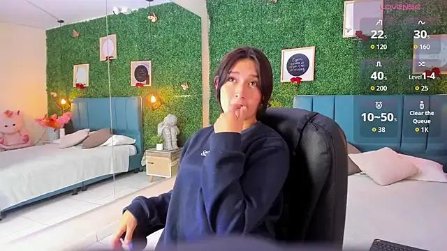 Freechat Rubyvixxen_ on StripChat