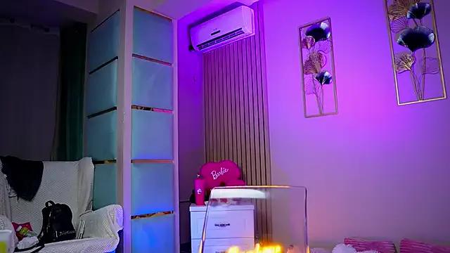 SabrinaJade on StripChat