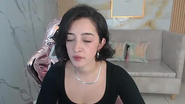 sara_lopez_s on StripChat