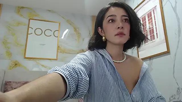 sara_lopez_s on StripChat