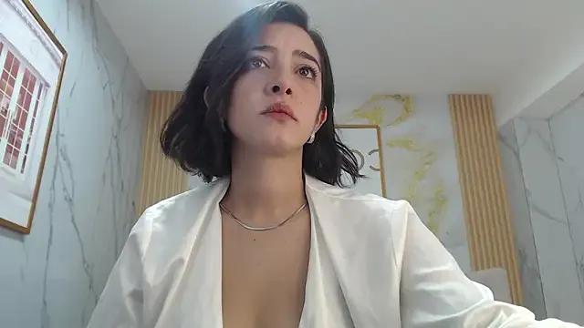 sara_lopez_s on StripChat