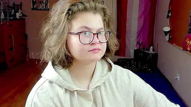 Sashy_Way on StripChat 