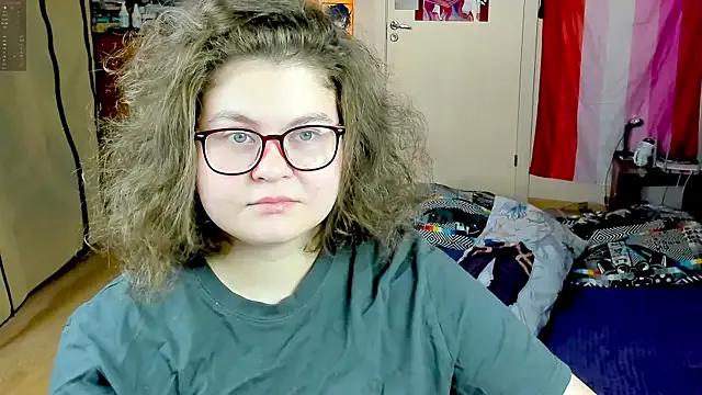 Sashy_Way — show belly <3