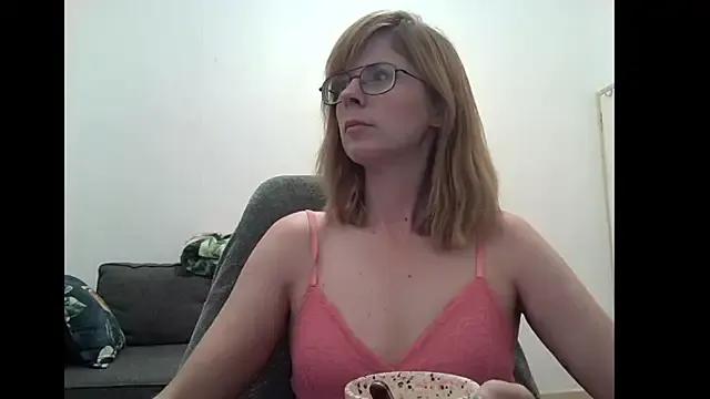 Freechat SavannaGirly on StripChat