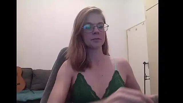 Freechat SavannaGirly on StripChat