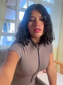 sexi_noemi on StripChat