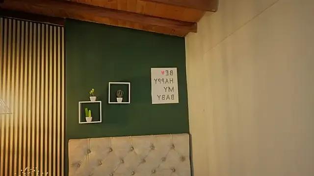 Freechat sky_collinss on StripChat