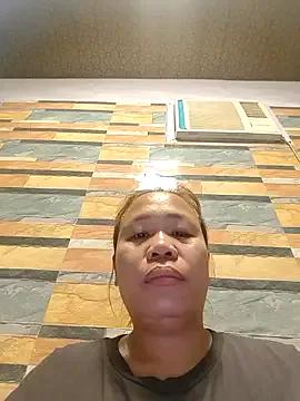 Freechat squirtshantal on StripChat