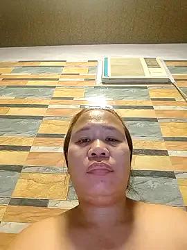 Freechat squirtshantal on StripChat