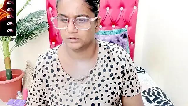 Freechat Strawberry_Lips on StripChat