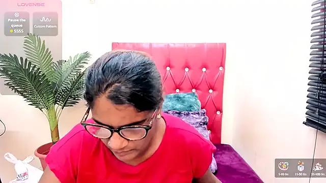 Freechat Strawberry_Lips on StripChat